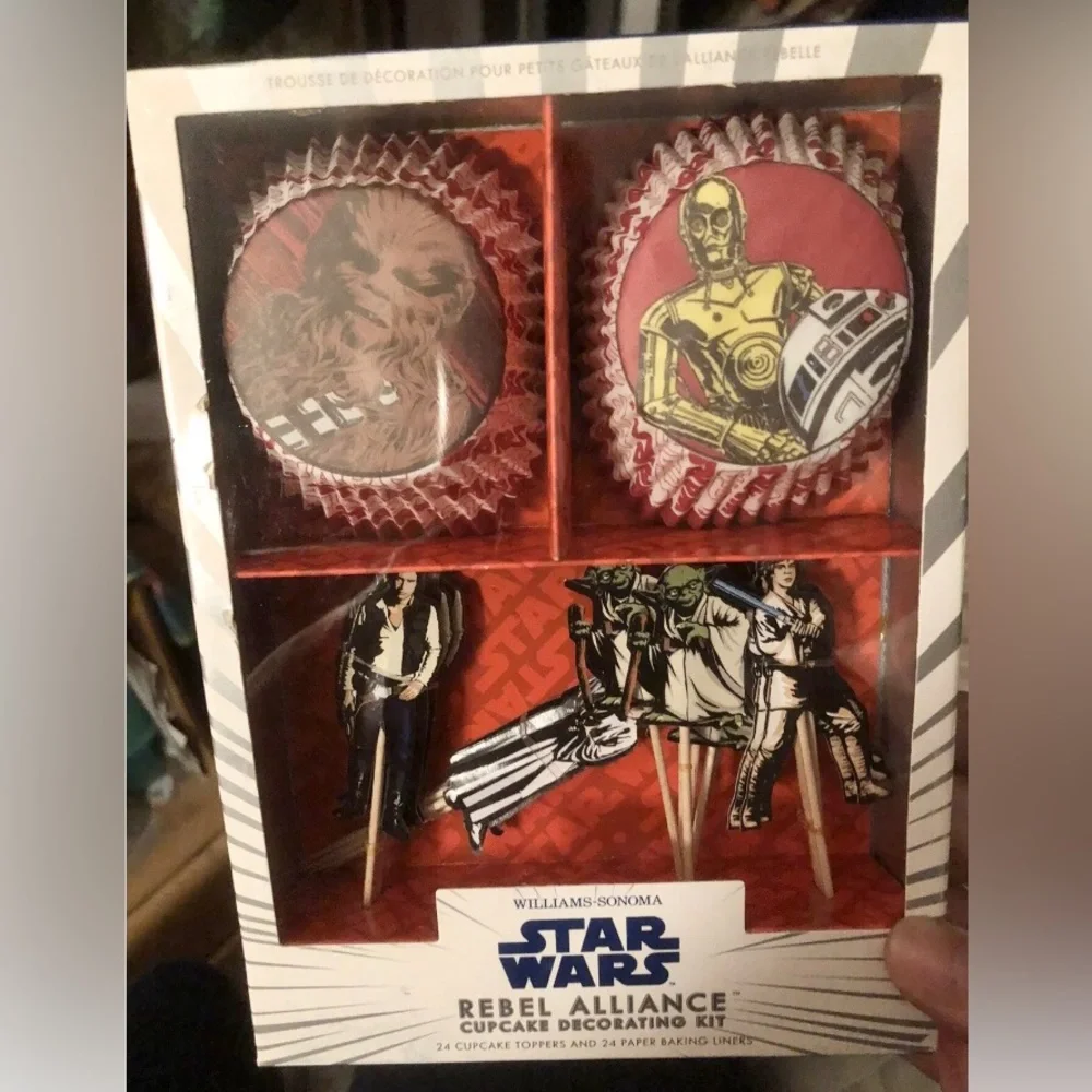 Stars Wars cupcake Decorating kits + YODA heads XMAS Lights RARE collectibles